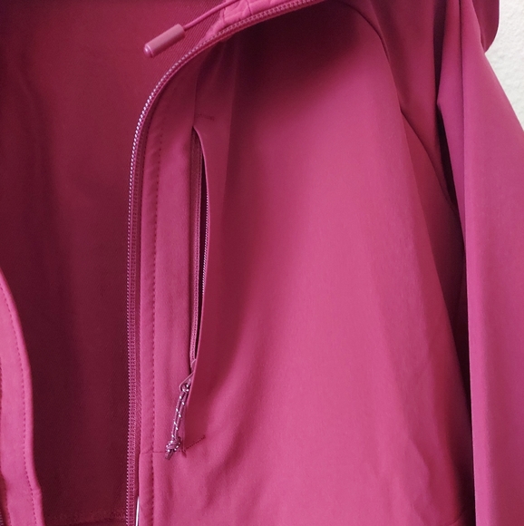 Kirkland softshell jacket NWT - Picture 3 of 9